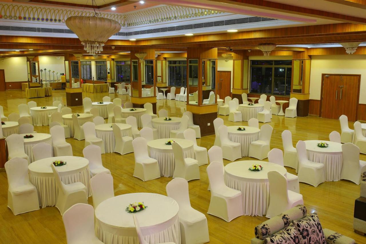 Bay View Hotel Vizag Visakhapatnam Bagian luar foto
