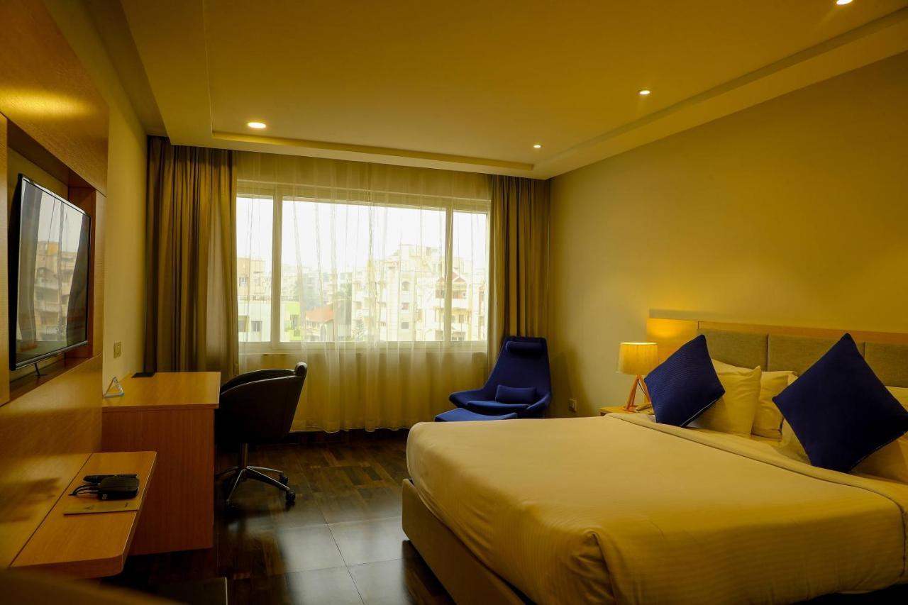 Bay View Hotel Vizag Visakhapatnam Bagian luar foto