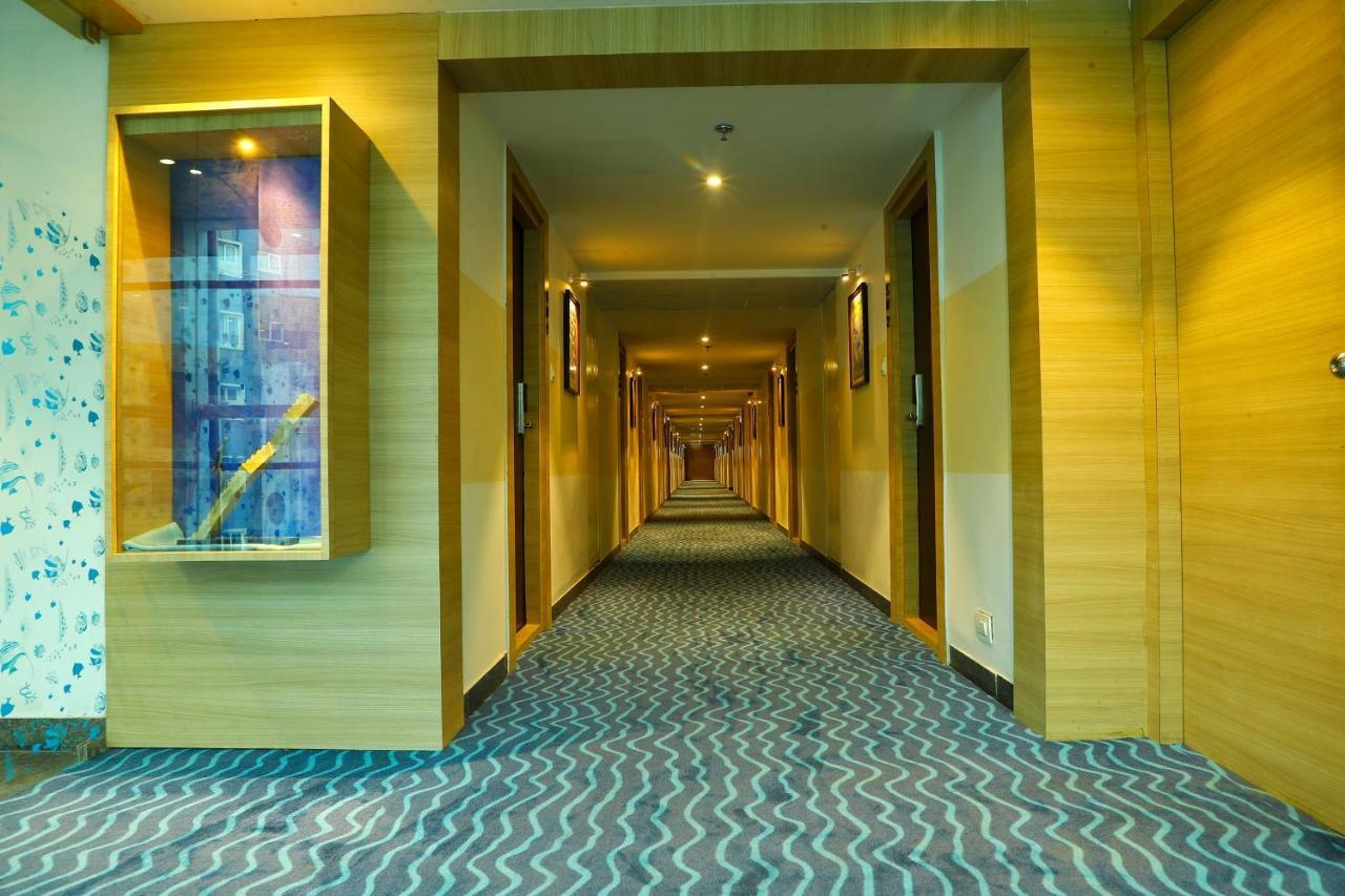 Bay View Hotel Vizag Visakhapatnam Bagian luar foto
