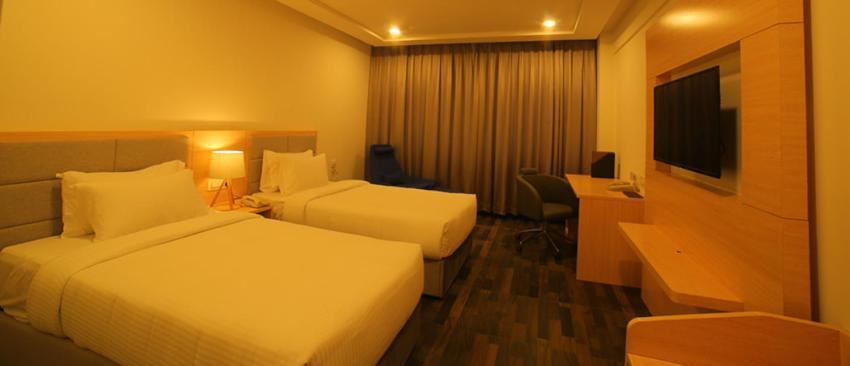 Bay View Hotel Vizag Visakhapatnam Bagian luar foto