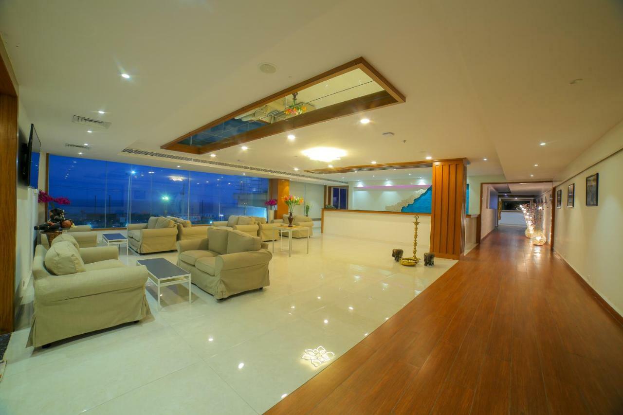 Bay View Hotel Vizag Visakhapatnam Bagian luar foto