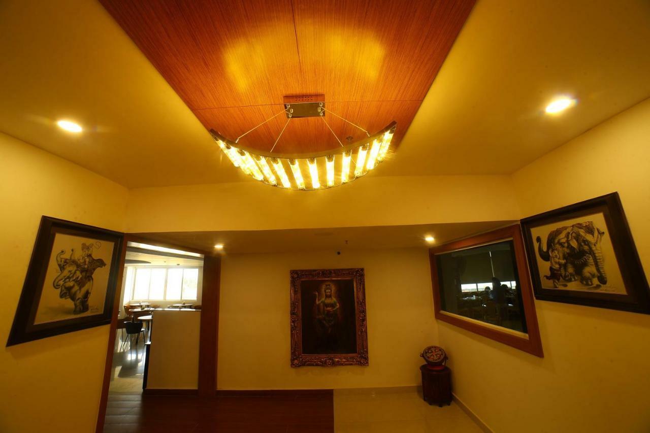 Bay View Hotel Vizag Visakhapatnam Bagian luar foto